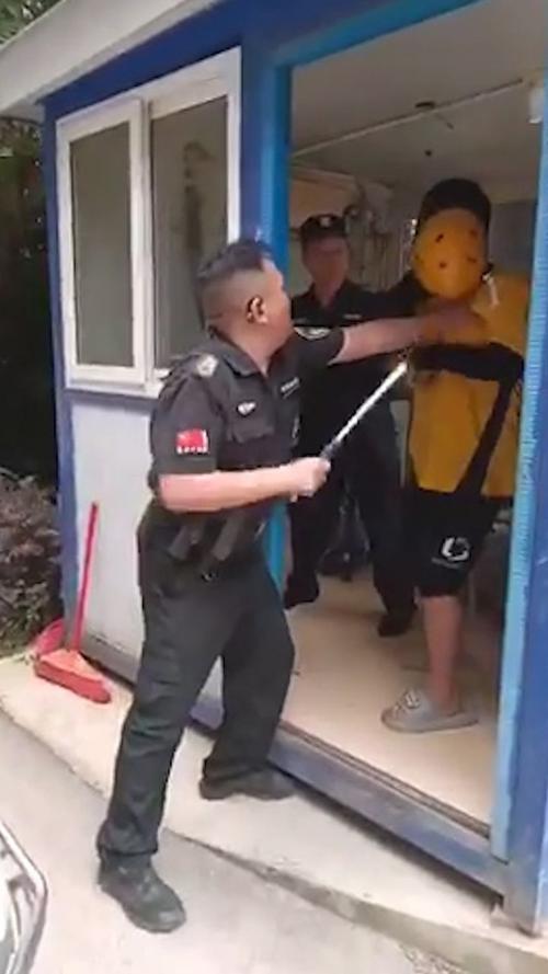 安徽疫情袭警-安徽警方回应